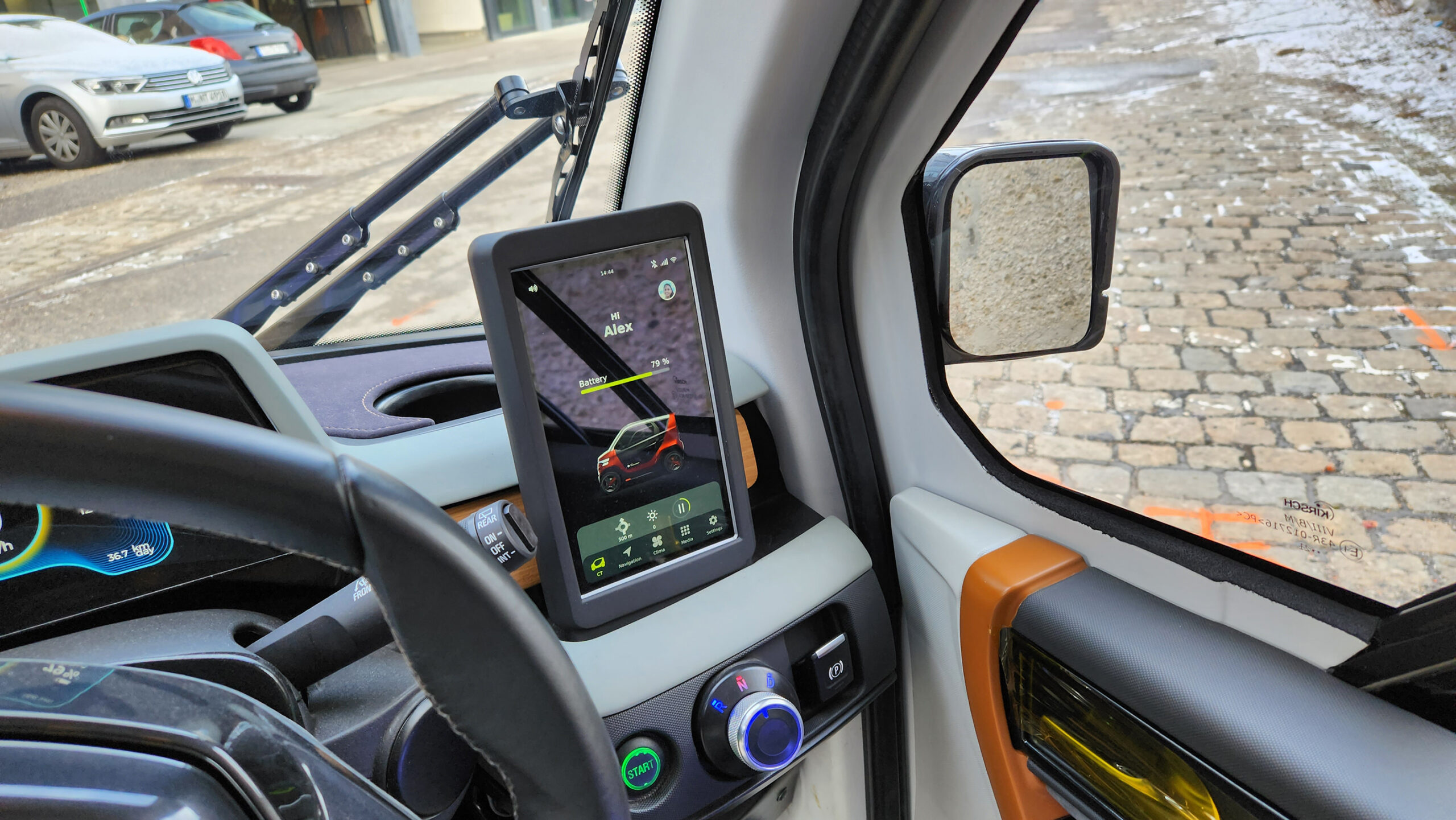 City-Transformer-CT1-Bildschrim-scaled